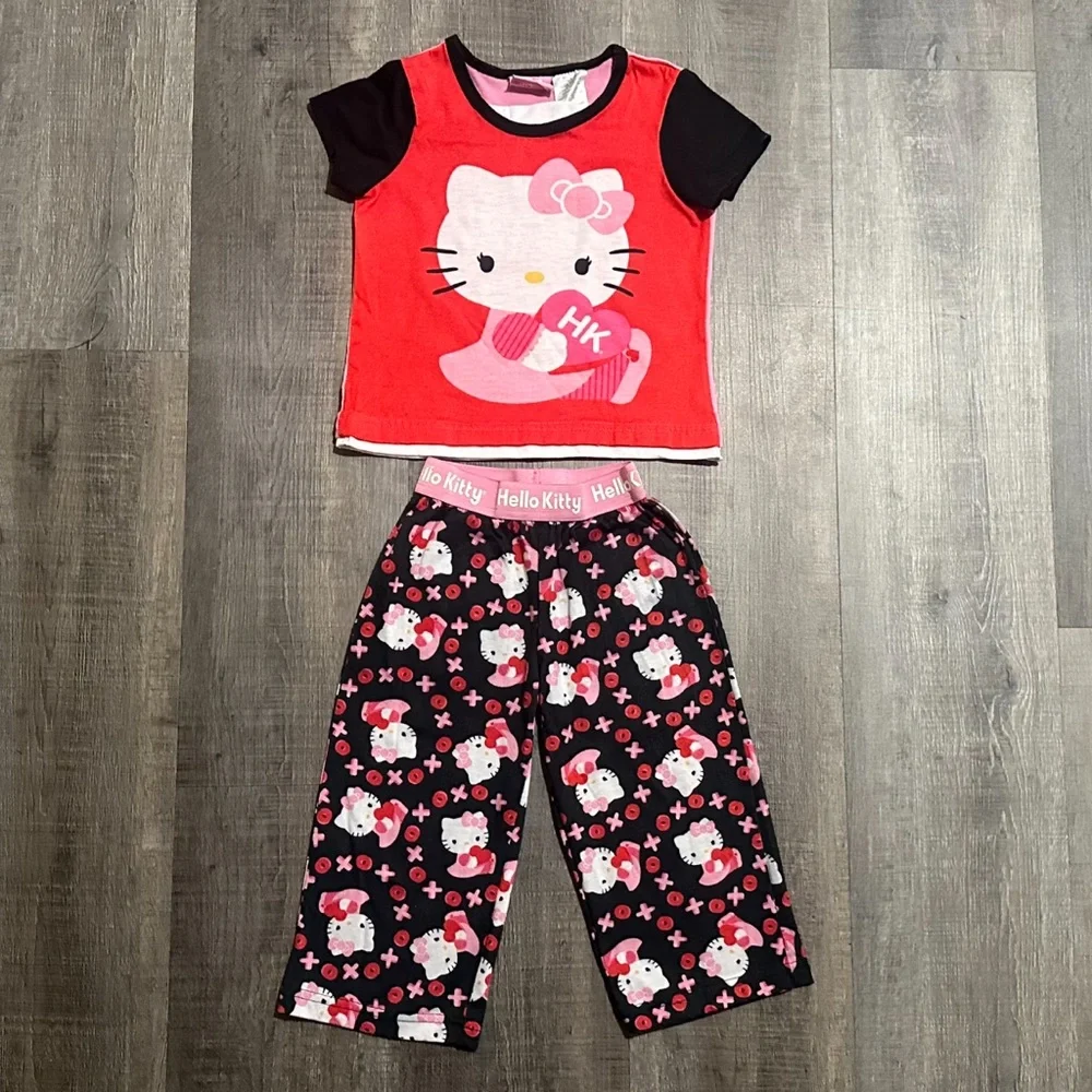 💞 Little Girls Size XS (4-5) 2-Piece Sanrio Hello Kitty Heart Pajama Set